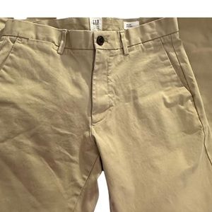 GAP GAP for Good Flat Front Tan Khakis SZ 30x30 Straight Leg Button Back Pockets